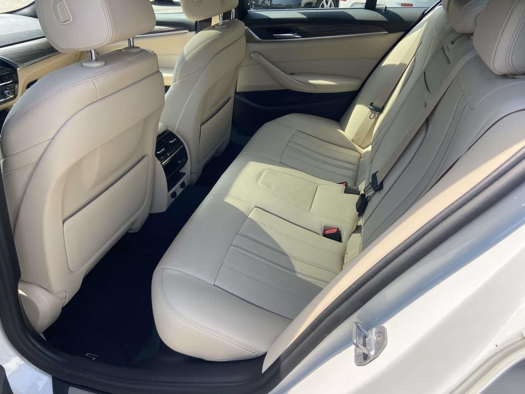 Used 2019 BMW 540i w/ Convenience Package RWD image 19