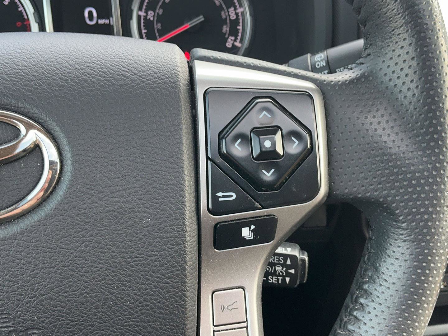 Certified 2021 Toyota 4Runner Limited AWD/4WD image 19