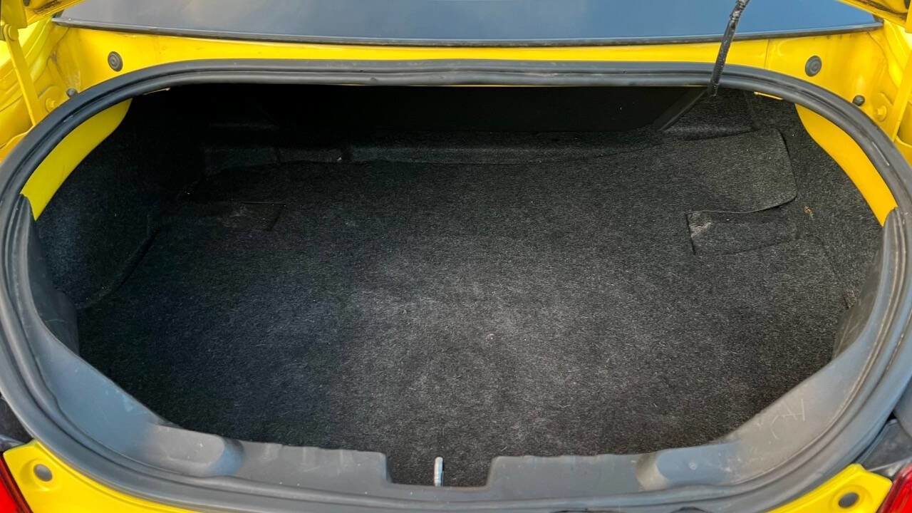 Used 2015 Chevrolet Camaro LT w/ 1LT Preferred Package image 19