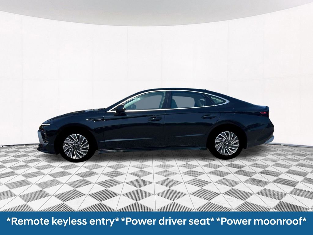 New 2026 Hyundai Sonata SEL FWD image 4
