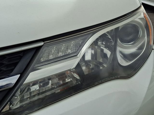 Used 2015 Toyota RAV4 Limited image 9