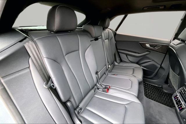 Used 2023 Audi Q8 Prestige w/ Prestige Package AWD/4WD image 29