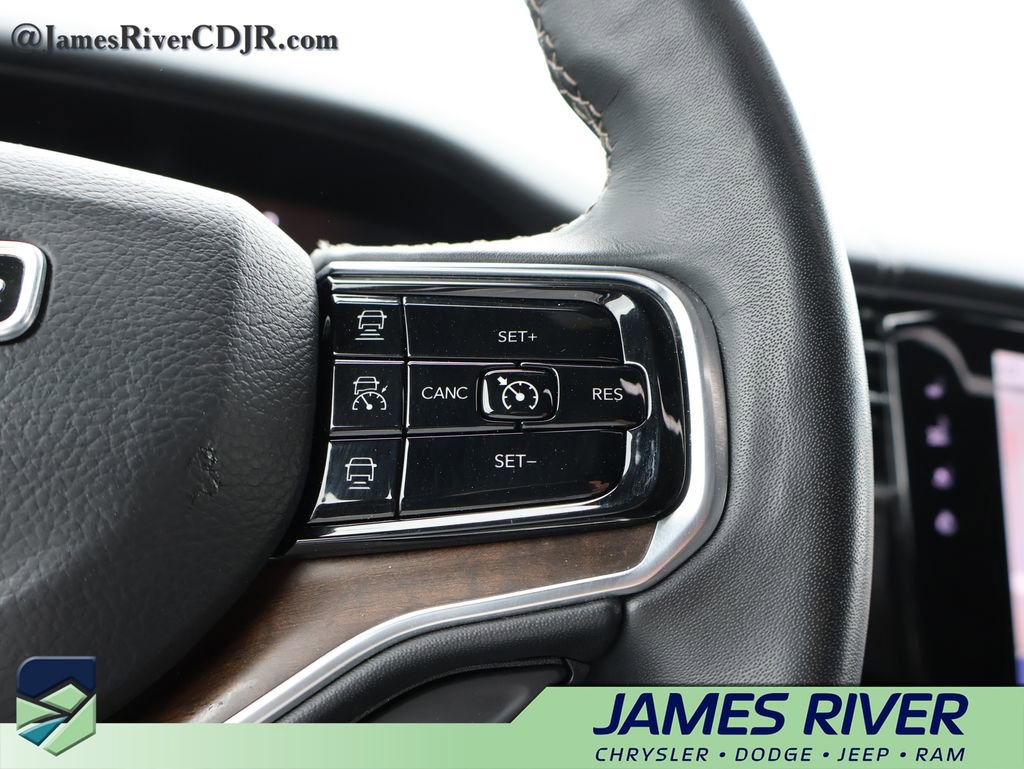 Used 2024 Jeep Grand Wagoneer L 4WD image 32