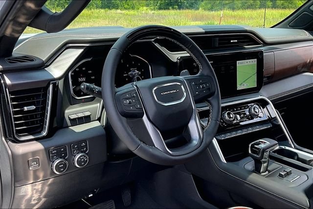 New 2026 GMC Sierra 1500 Denali Ultimate w/ LPO, Black Badging Package AWD/4WD image 6