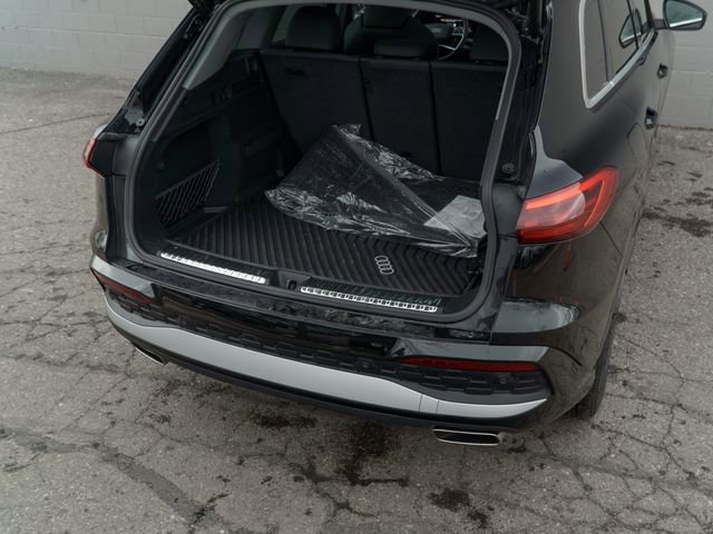Used 2025 Audi Q5 Premium Plus w/ Premium Plus image 14