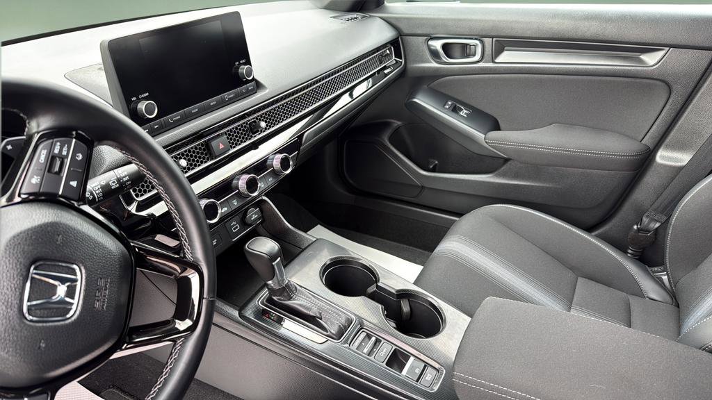 Used 2023 Honda Civic Sport image 10