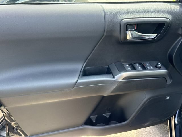 Used 2021 Toyota Tacoma TRD Pro AWD/4WD image 23