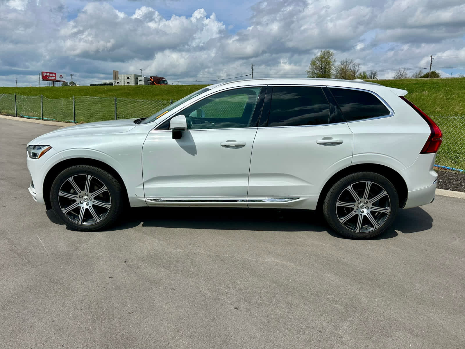 Used 2020 Volvo XC60 T5 Inscription w/ Protection Package Premier image 8