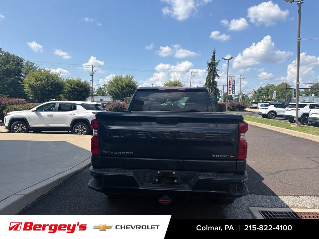 Certified 2022 Chevrolet Silverado 1500 Custom AWD/4WD image 3