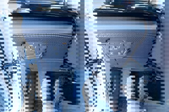 New 2026 Volkswagen Atlas Cross Sport SE image 25