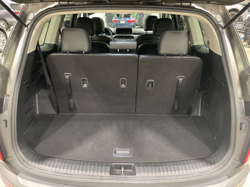 Certified 2022 Kia Telluride S image 16
