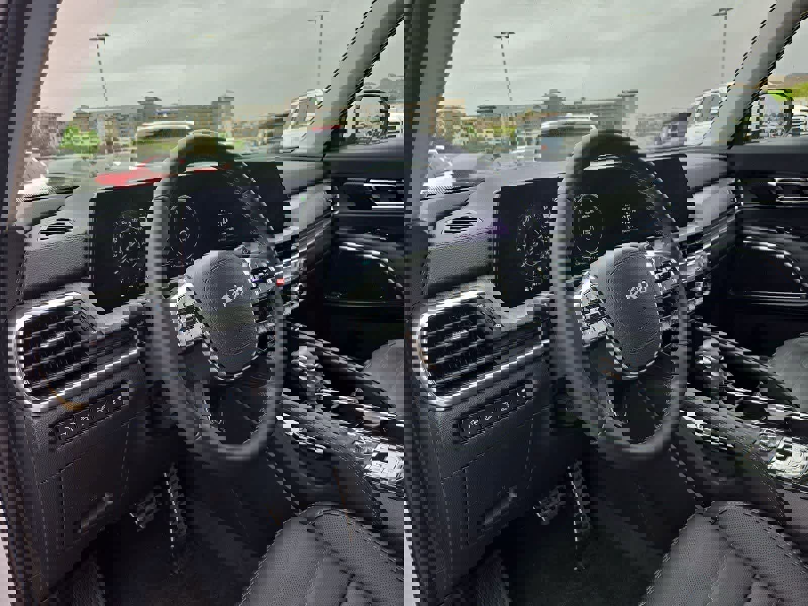 Used 2025 Kia Telluride SX Prestige image 2