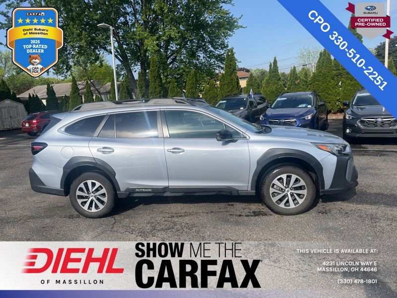 Used 2023 Subaru Outback Premium AWD/4WD image 3