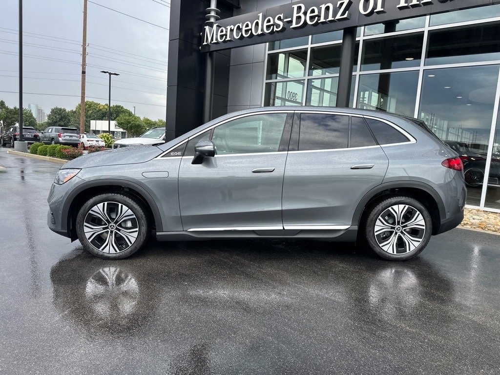 New 2026 Mercedes-Benz EQE 320 4MATIC SUV image 4