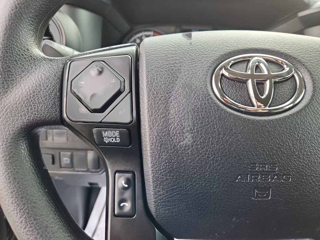 Used 2022 Toyota Tacoma SR AWD/4WD image 19