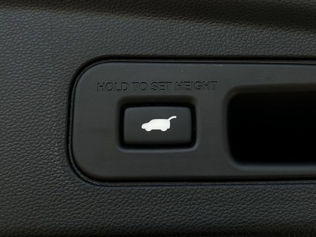 Certified 2025 Acura MDX FWD w/ Technology Package image 32