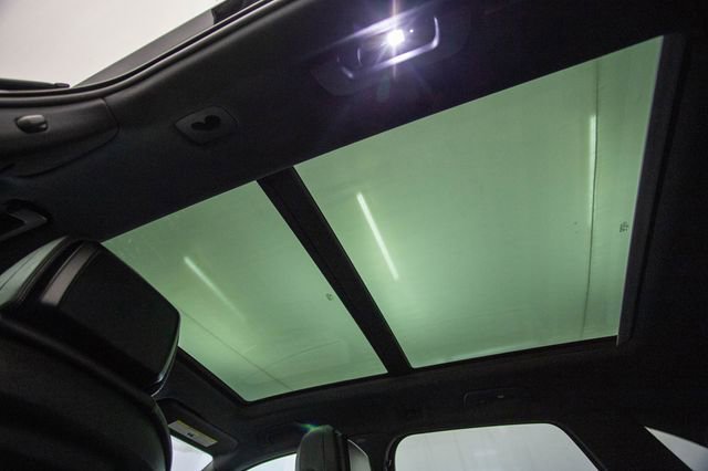 Used 2019 Porsche Cayenne S w/ Premium Plus Package image 58