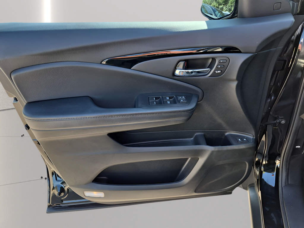 Used 2022 Honda Pilot Touring image 19