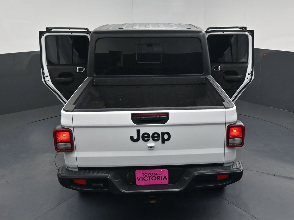 Used 2023 Jeep Gladiator Sport image 22