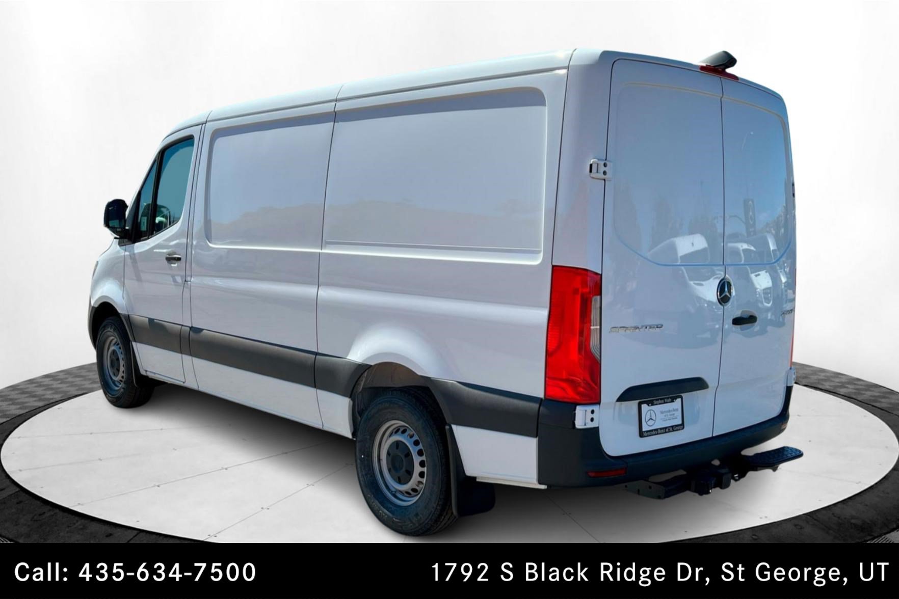 Used 2025 Mercedes-Benz Sprinter 2500 image 3