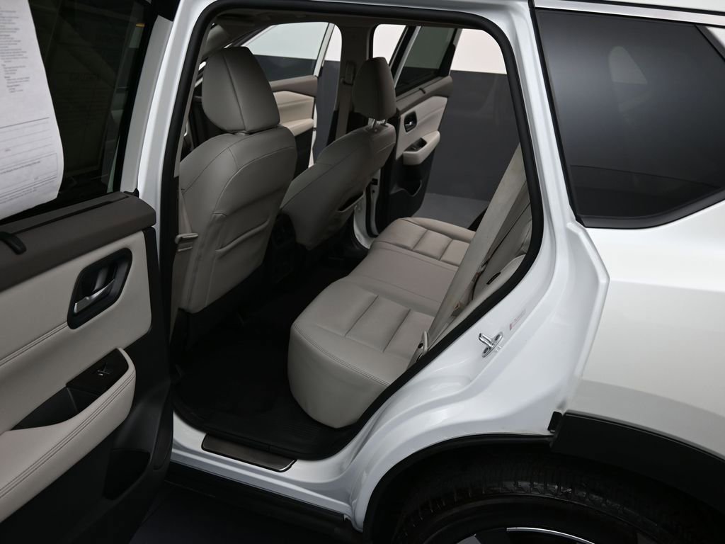 Used 2022 Nissan Rogue SL w/ SL Premium Package FWD image 13