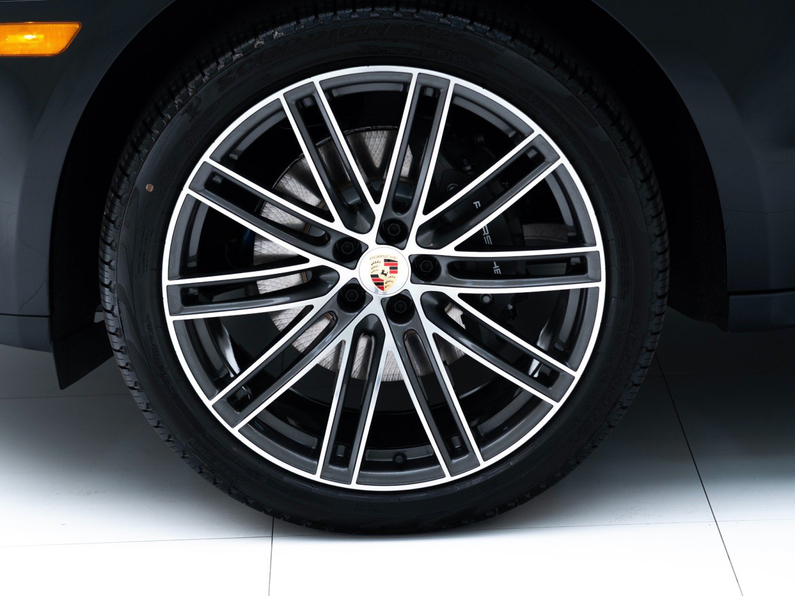 Certified 2026 Porsche Macan Turbo AWD/4WD image 12