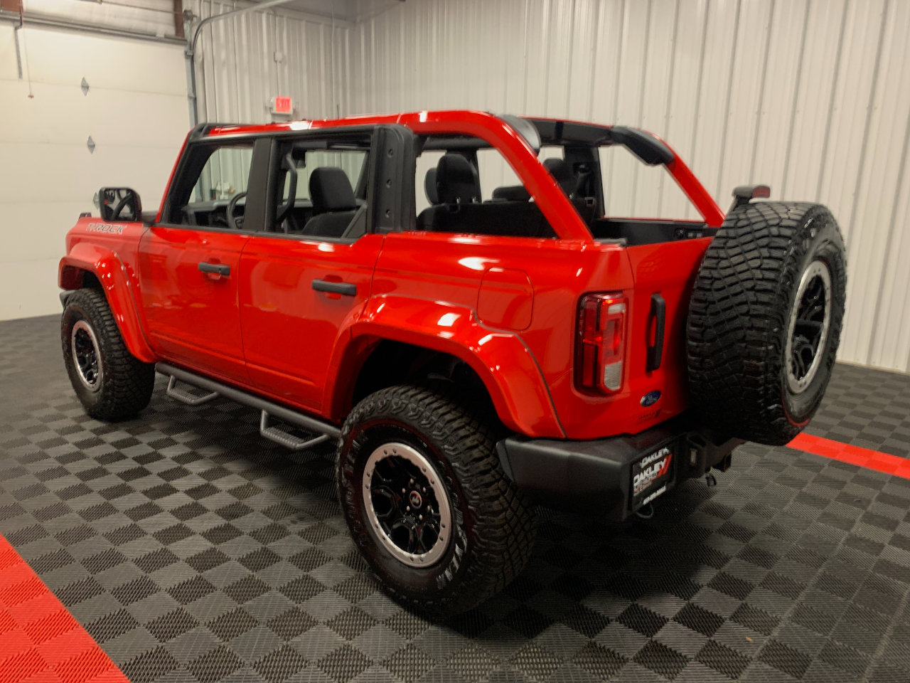 Used 2022 Ford Bronco 4-Door w/ Sasquatch Package image 2