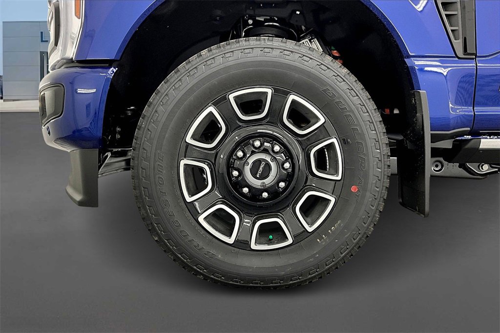 New 2026 Ford F250 Platinum image 13