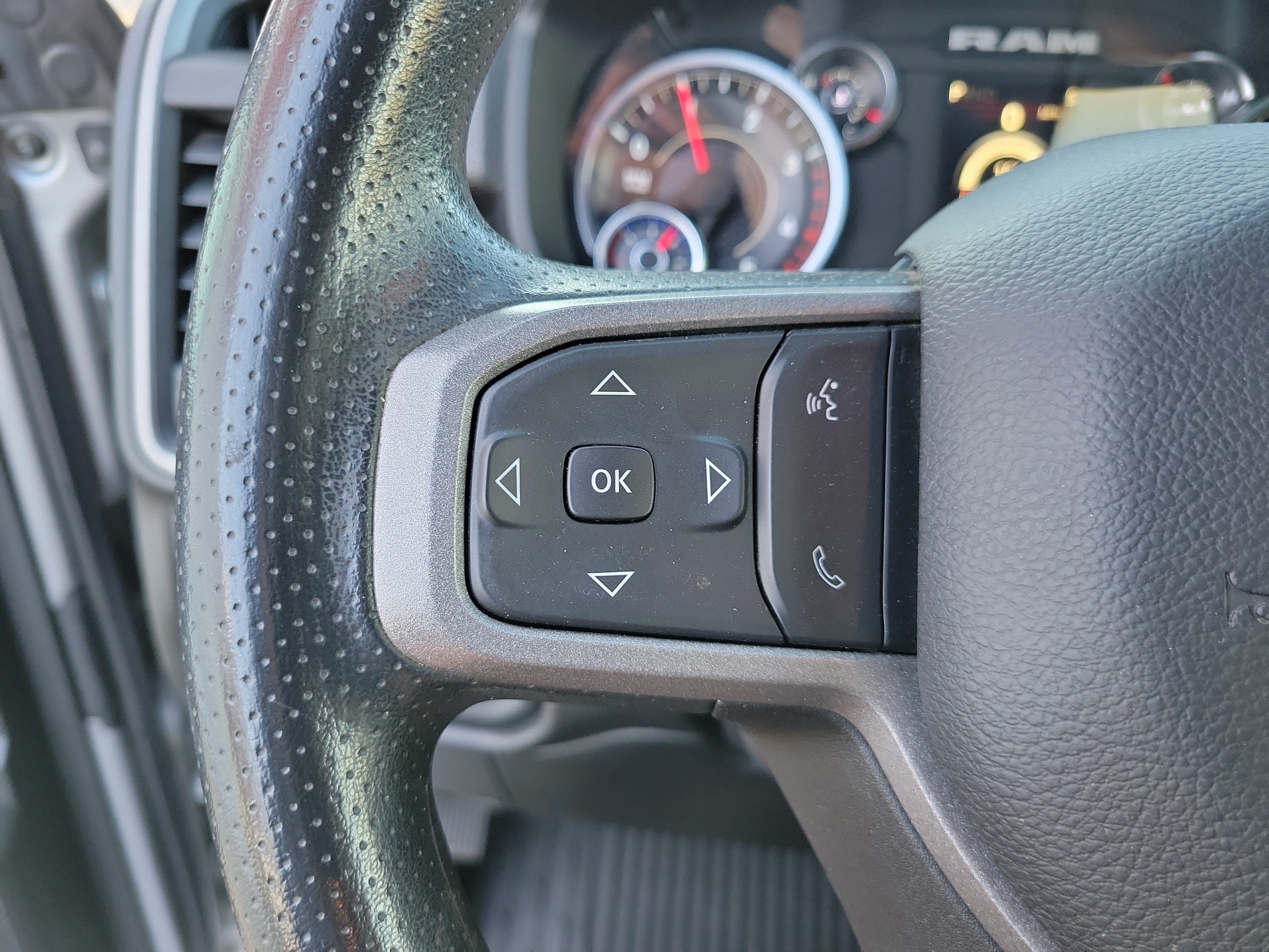 Used 2024 RAM 2500 Tradesman w/ Chrome Appearance Group AWD/4WD image 21