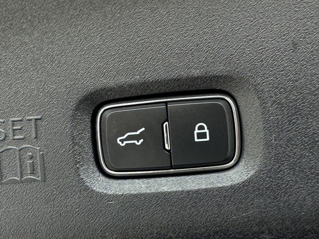 Certified 2025 Ford Expedition Platinum w/ Platinum Ultimate Package image 36