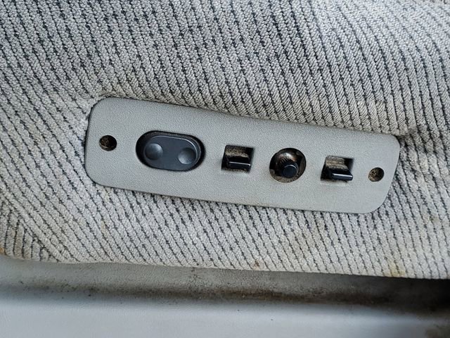 Used 1997 Chevrolet Suburban 4WD w/ Preferred Equipment Group 2 image 10