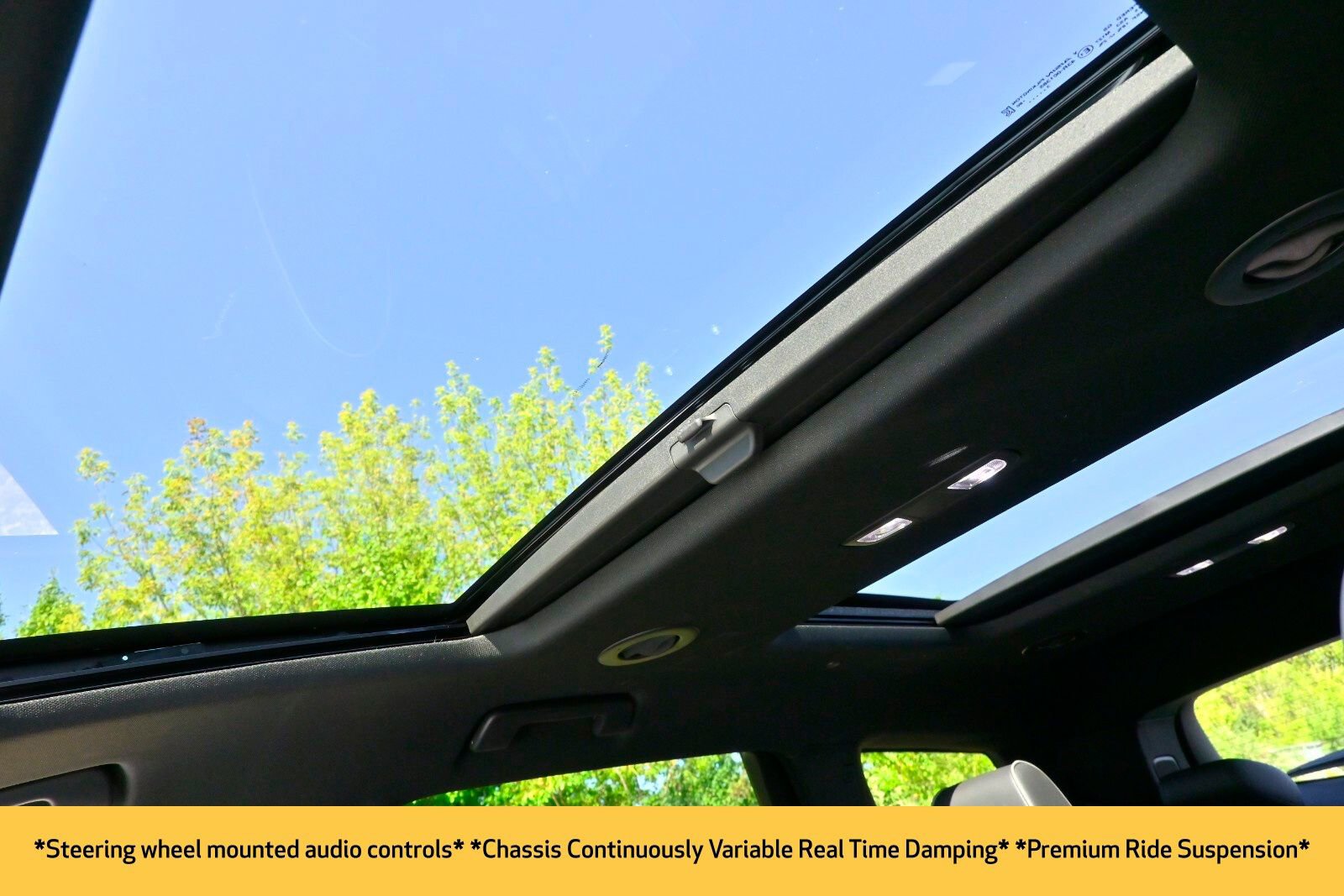 Used 2024 Buick Enclave Avenir w/ Avenir Technology Package image 13