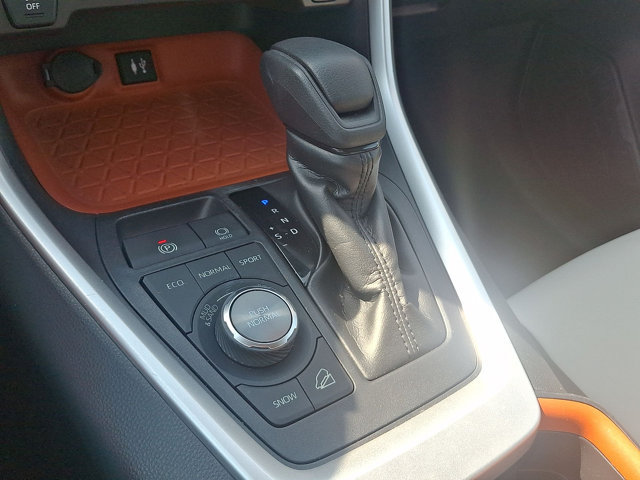 Used 2019 Toyota RAV4 Adventure w/ Carpet Mat Package AWD/4WD image 13