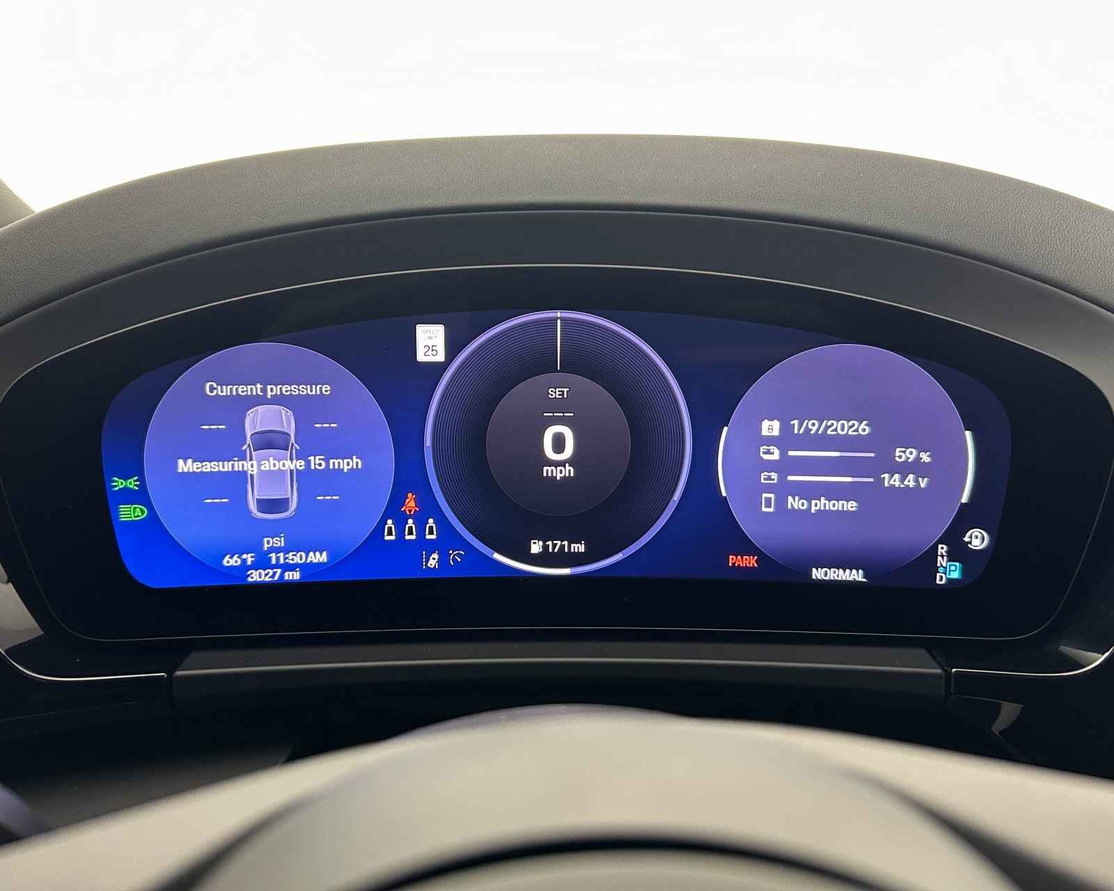 Used 2025 Porsche Macan 4S Electric image 25