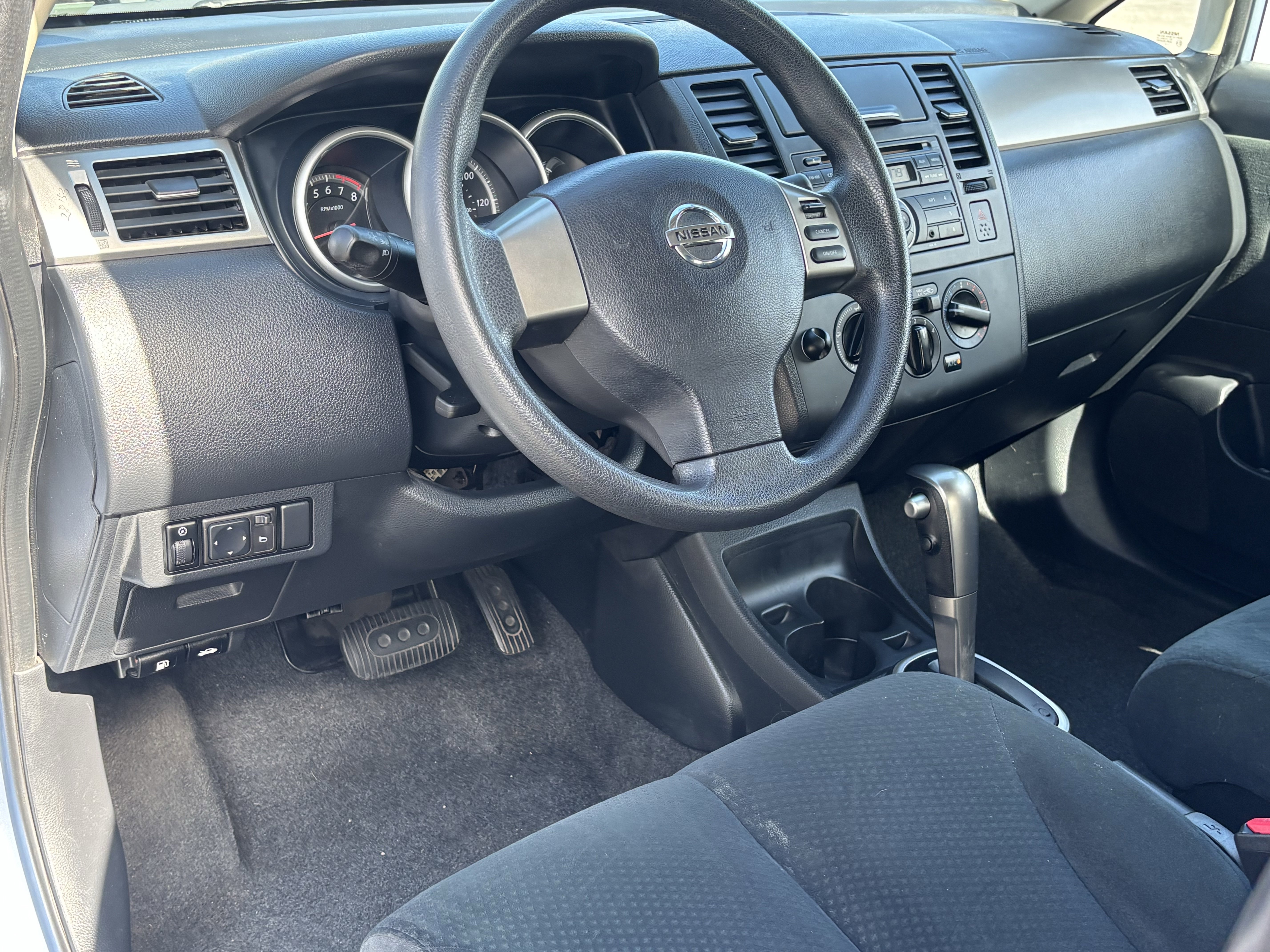 Used 2010 Nissan Versa 1.8 S w/ PWR Plus Pkg image 16