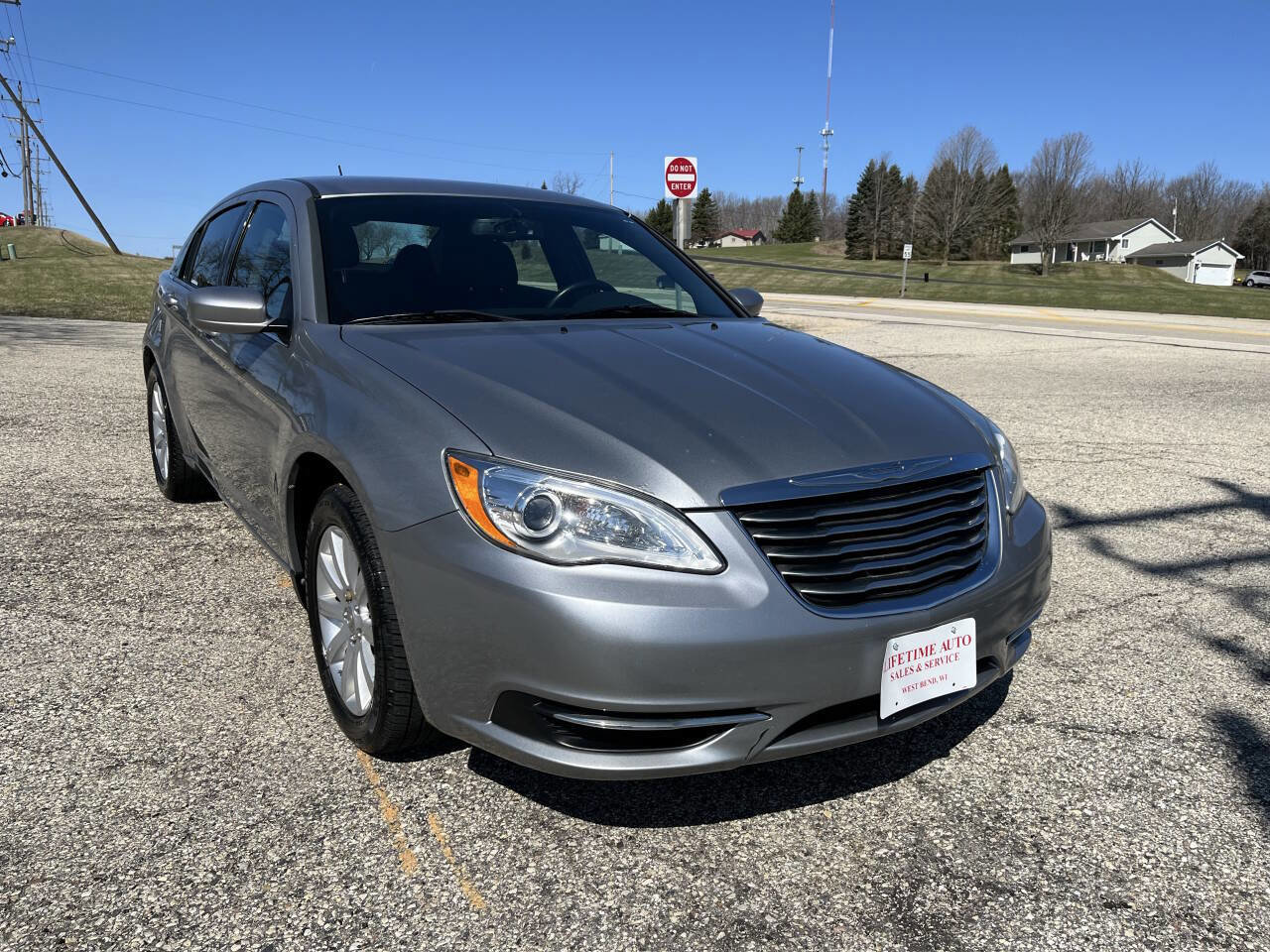 Used 2013 Chrysler 200 Touring w/ Cold Weather Group image 7