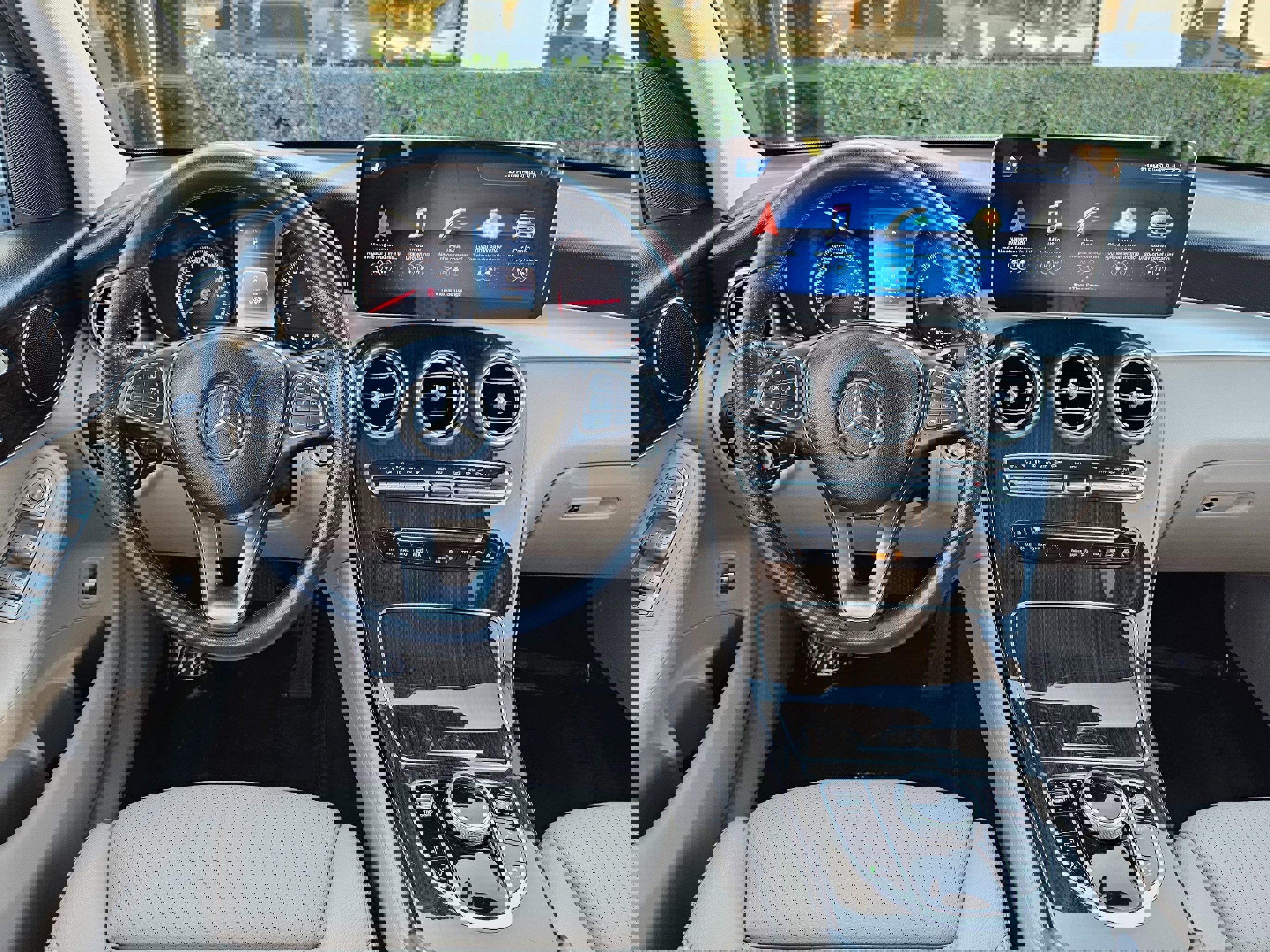 Used 2017 Mercedes-Benz GLC 300 4MATIC SUV image 24