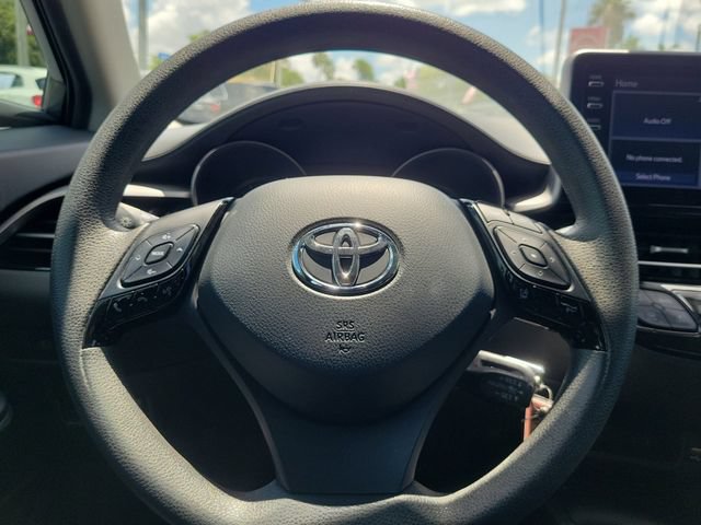 Used 2021 Toyota C-HR LE FWD image 17