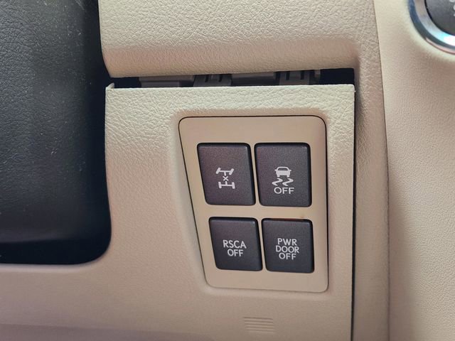 Used 2009 Lexus LX 570 4WD image 26