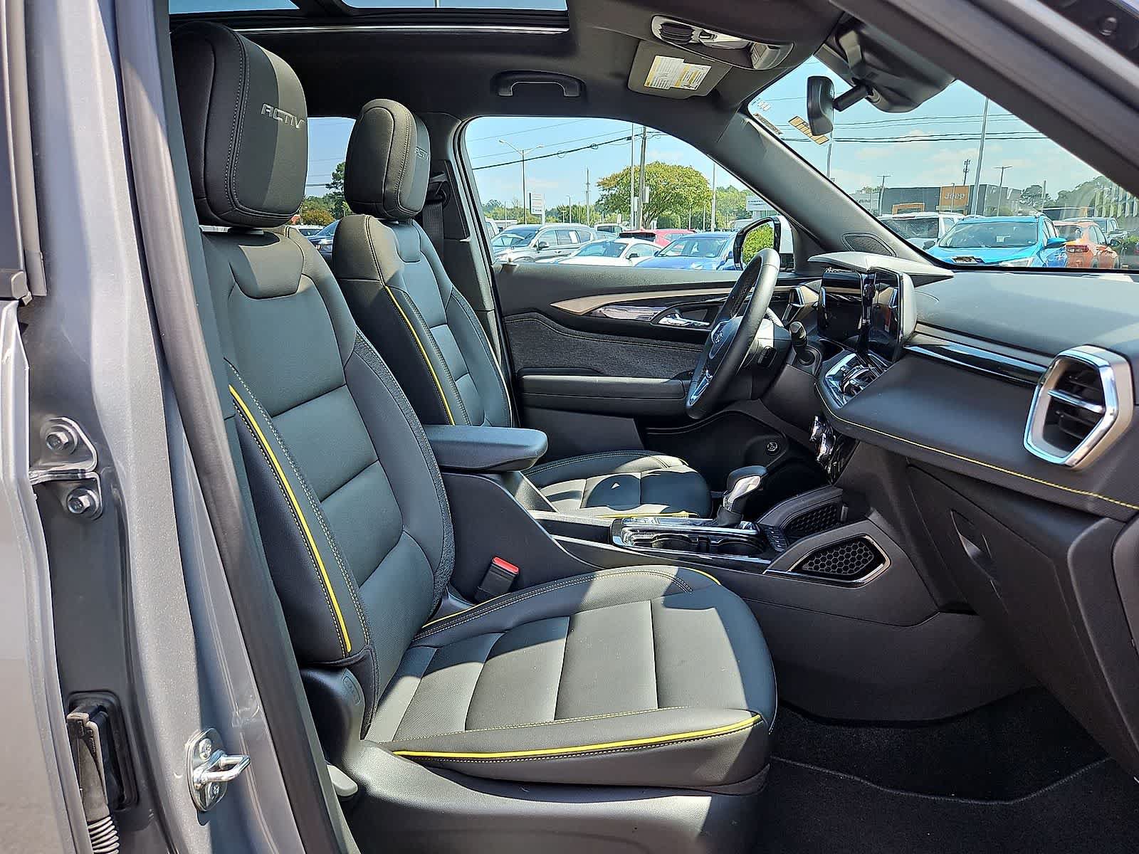 Used 2026 Chevrolet TrailBlazer ACTIV w/ Convenience Package FWD image 32