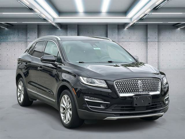 Used 2019 Lincoln MKC Select w/ Select Plus Package AWD/4WD image 2