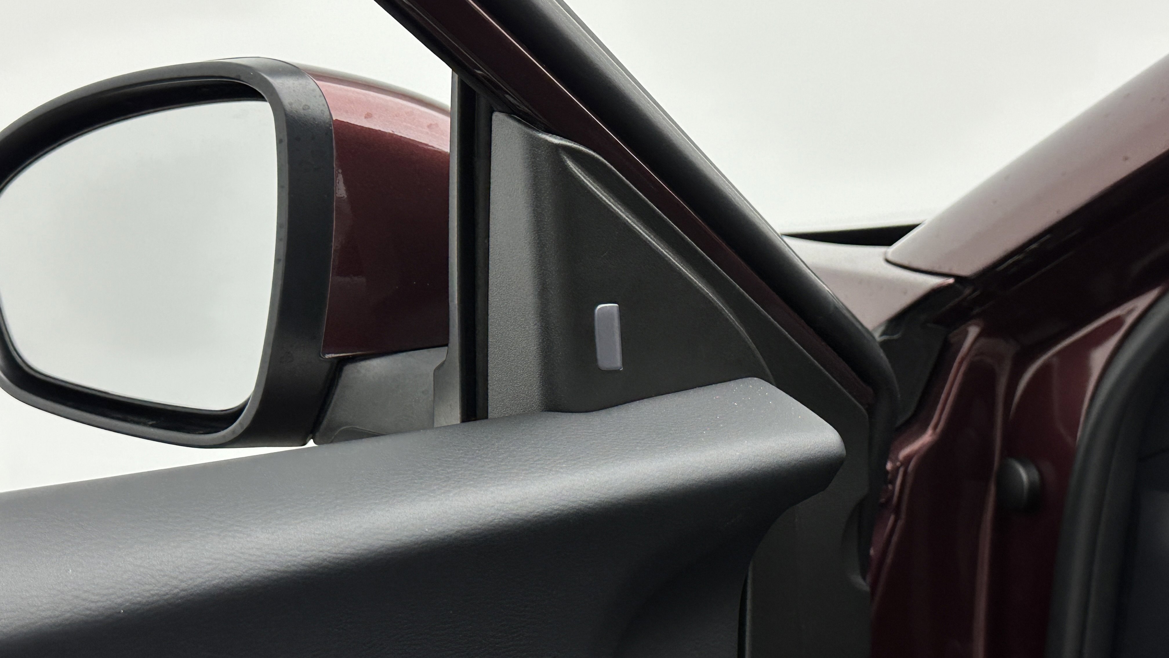 Used 2025 Nissan Sentra SV image 23