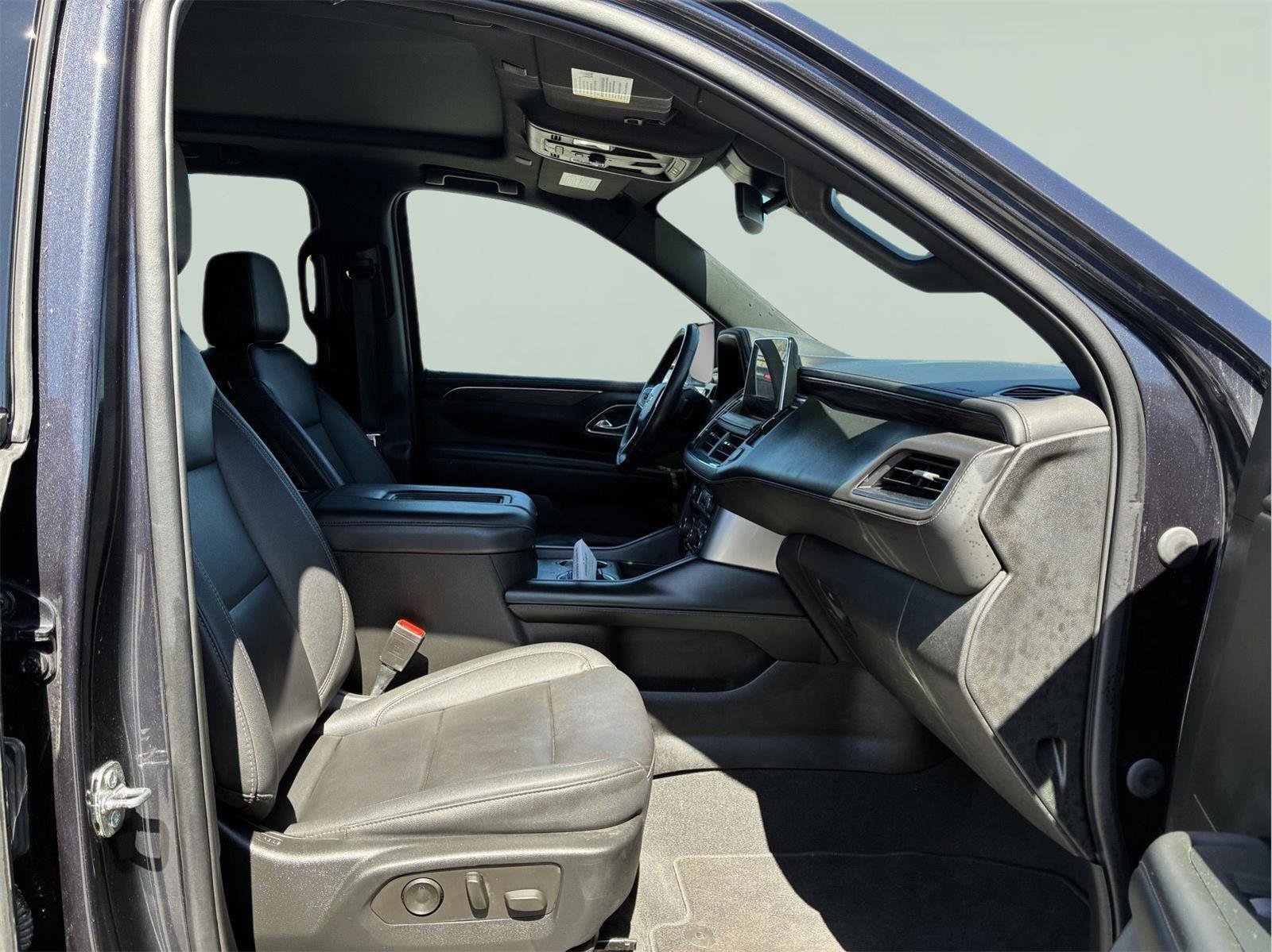 Used 2023 Chevrolet Tahoe LT AWD/4WD image 12