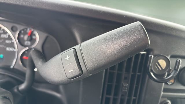 Used 2022 Chevrolet Express 3500 LS image 27