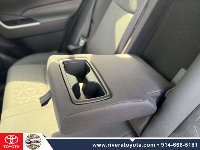 Used 2021 Toyota RAV4 XLE image 18