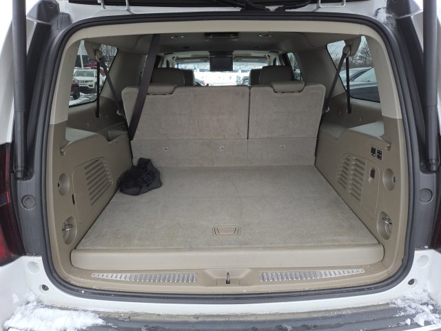 Used 2019 Chevrolet Suburban Premier image 13