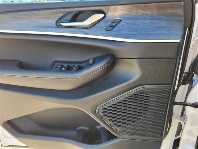 New 2025 Jeep Grand Cherokee Limited image 22