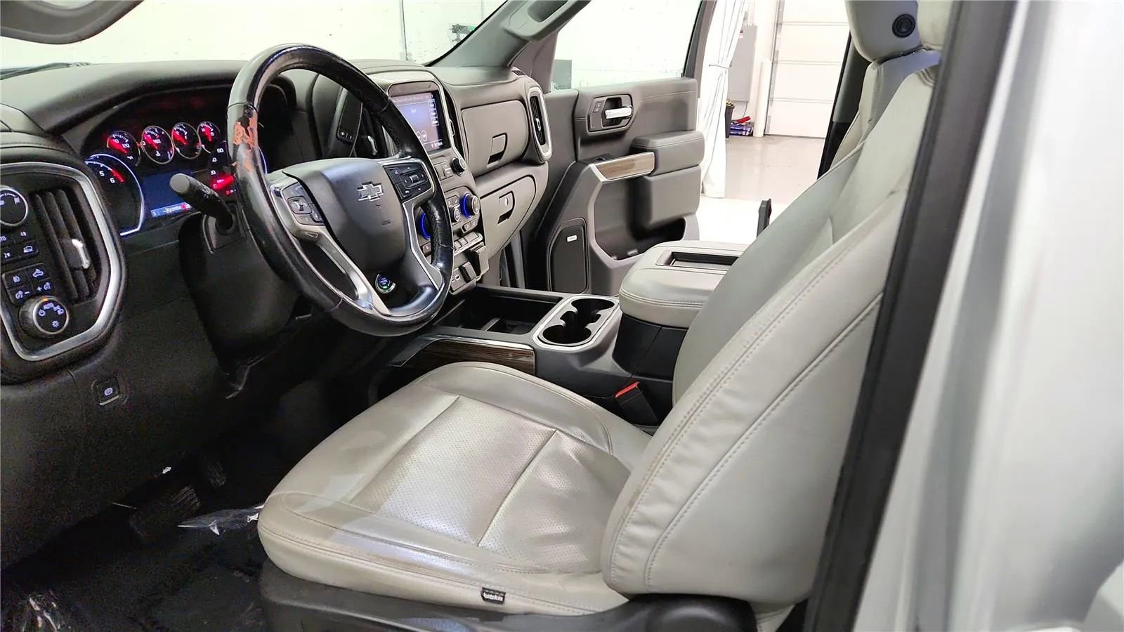 Used 2019 Chevrolet Silverado 1500 RST w/ All-Star Edition image 21