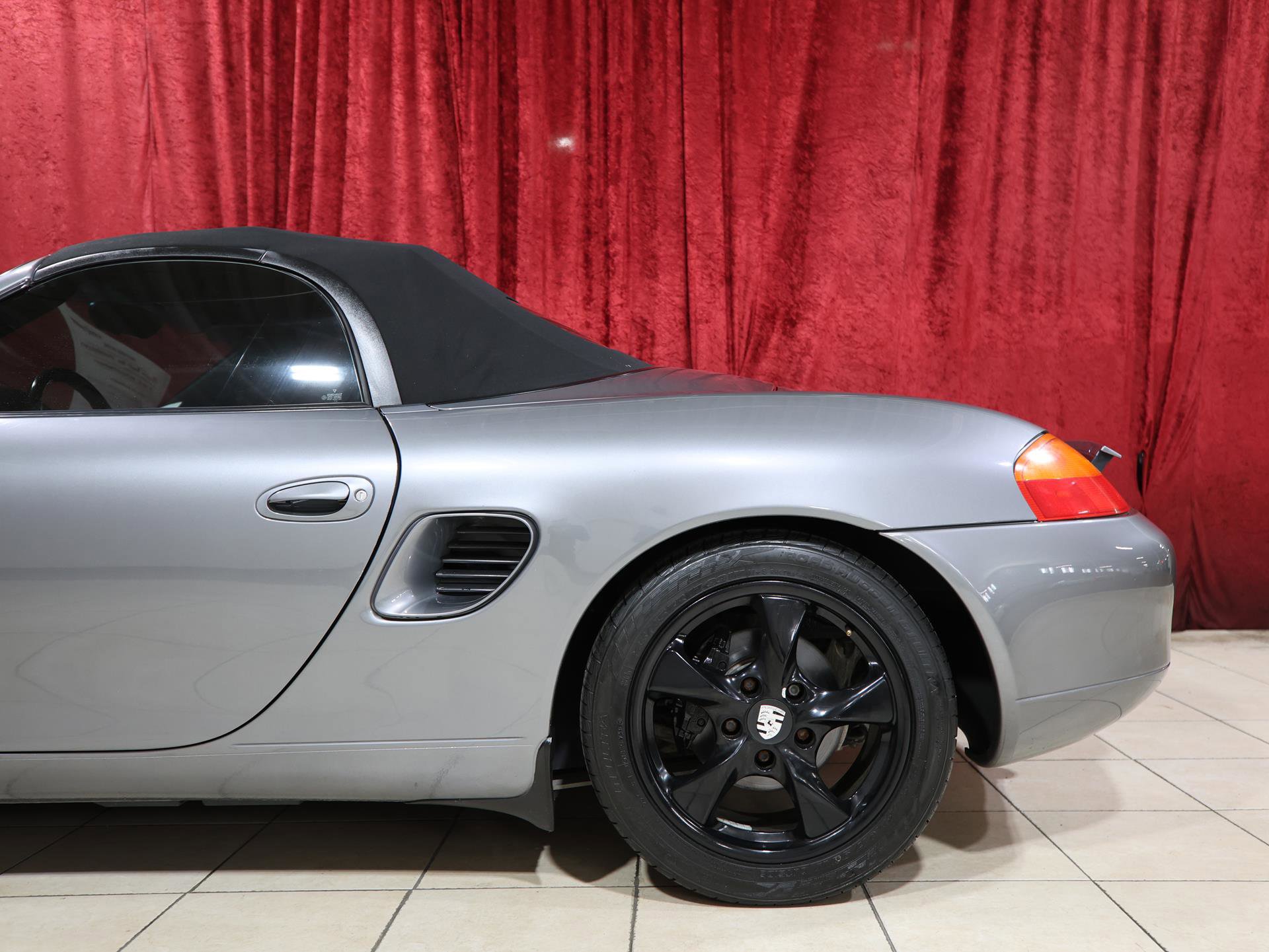 Used 2002 Porsche Boxster RWD image 6