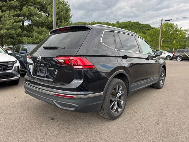 Used 2022 Volkswagen Tiguan SE AWD/4WD image 12